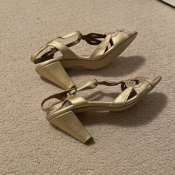 NWOT Office London Strappy heeled sandals 👵MT - Picture 3 of 6